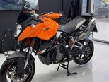 KTM 990 Supermoto-7