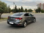 Hyundai Elantra-5