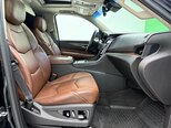 Cadillac Escalade-10
