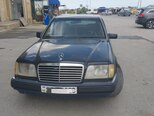 Mercedes 220 E-1