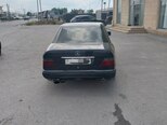 Mercedes 220 E-2