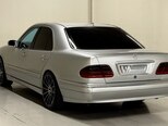 Mercedes E 220-6