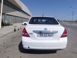 Nissan Tiida-6