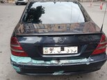 Mercedes E 220-2
