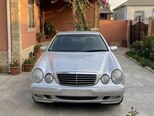 Mercedes E 230-1