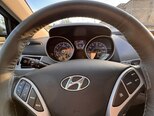 Hyundai Elantra-12