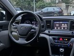 Hyundai Elantra-7