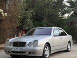 Mercedes E 320-1