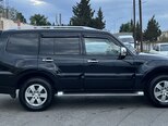 Mitsubishi Pajero-7