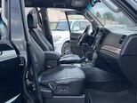 Mitsubishi Pajero-19