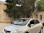 Toyota Auris-2