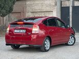 Toyota Prius-12