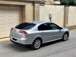 Renault Laguna-7