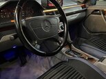 Mercedes E 220-5