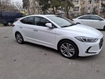 Hyundai Elantra-6