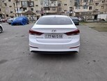 Hyundai Elantra-5