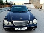 Mercedes E 200-1