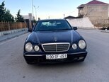 Mercedes E 200-13