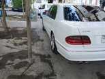 Mercedes E 240-3