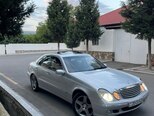 Mercedes E 240-8