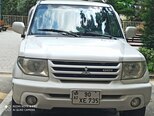 Mitsubishi Pajero io-1