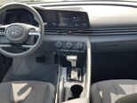 Hyundai Elantra-15