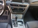 Hyundai Sonata-10