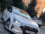 Hyundai Elantra-14