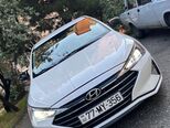 Hyundai Elantra-18