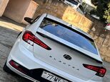 Hyundai Elantra-15