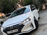 Hyundai Elantra-16