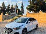 Hyundai Accent-2