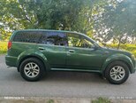 Isuzu Axiom-5