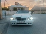 Mercedes E 220-2