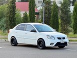 Kia Rio-1