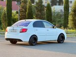 Kia Rio-2