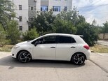 Toyota Auris-2