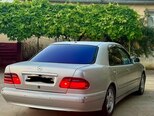 Mercedes E 320-3