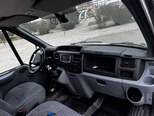 Ford Transit-5