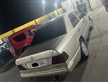Mercedes 230 E-5