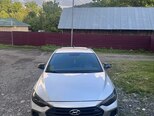 Hyundai Elantra-5
