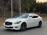 Infiniti Q70S-4