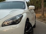 Infiniti Q70S-8