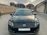 Volkswagen Passat-1