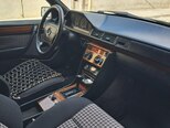 Mercedes E 200-2