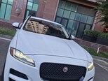 Jaguar F-Pace-17