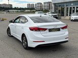 Hyundai Elantra-5