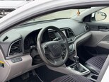 Hyundai Elantra-9