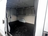 Ford Transit-13