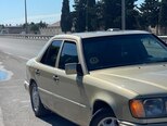 Mercedes 200 D-2